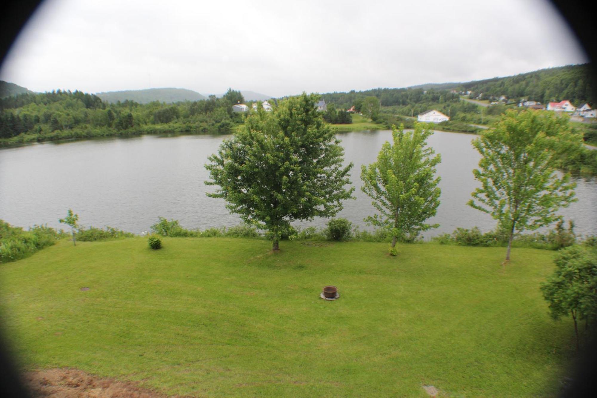 Manoir Des Lacs Lac Baker Extérieur photo